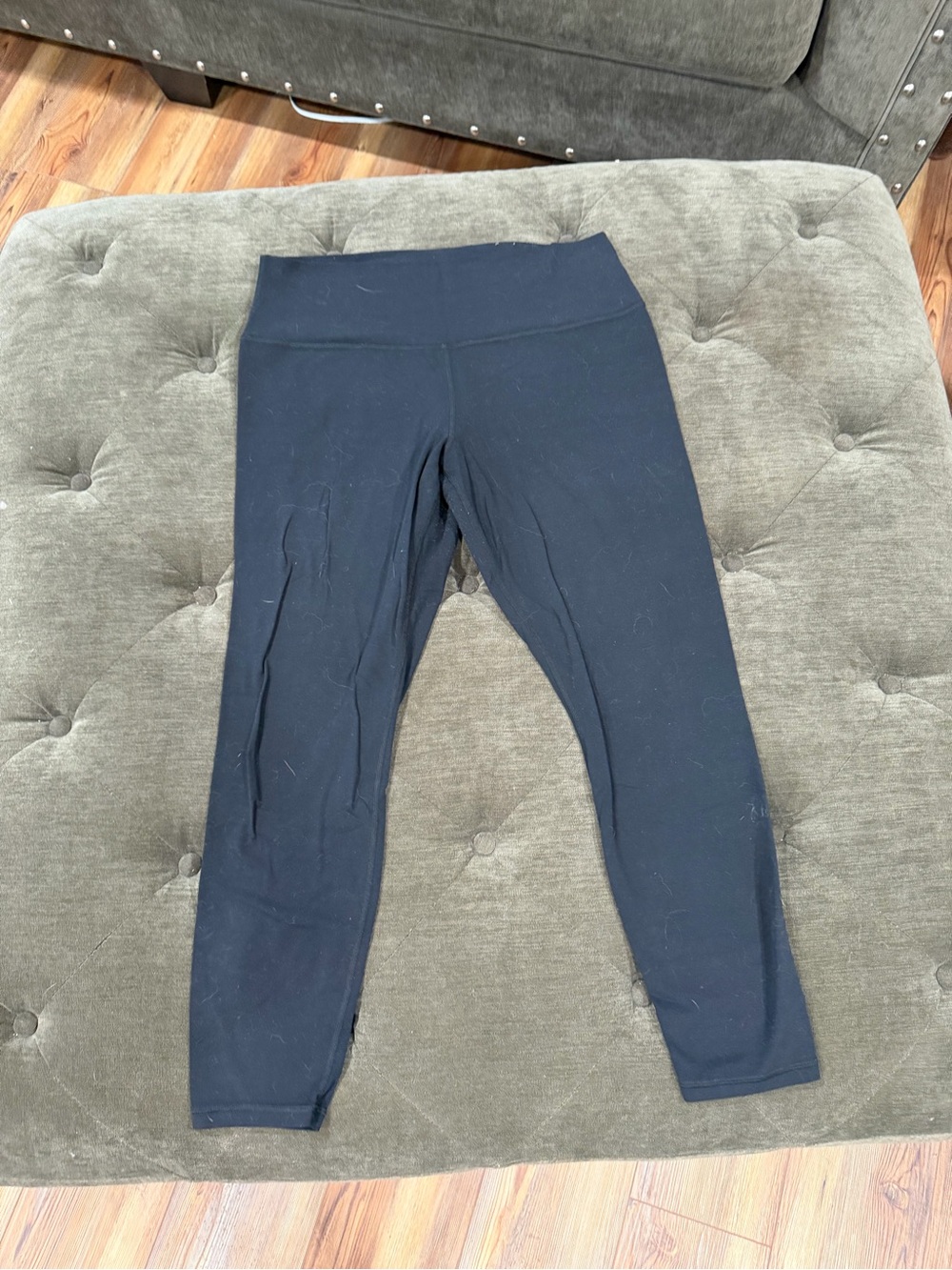 Athleta Women’s Black Capri Leggings